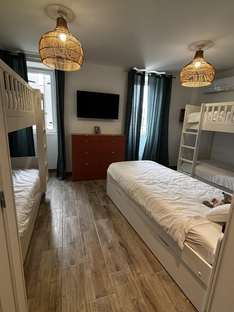 Gîte La Maison des Papes Ardèche Laurac en Vivarais famille hébergement grande capacité 07 (27)