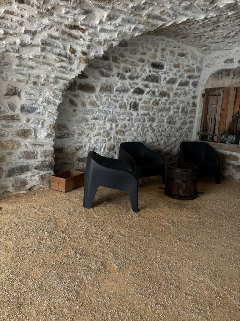 Gîte La Maison des Papes Ardèche Laurac en Vivarais famille hébergement grande capacité 07 (52)